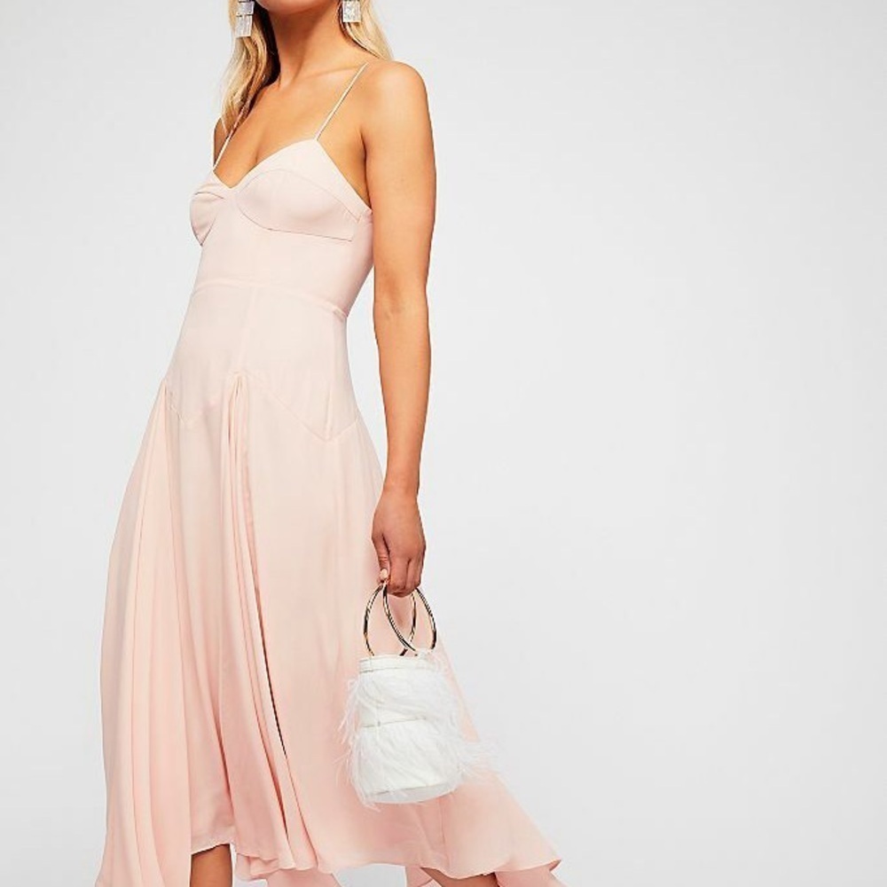 Fame & Partners Pink Midi Dress